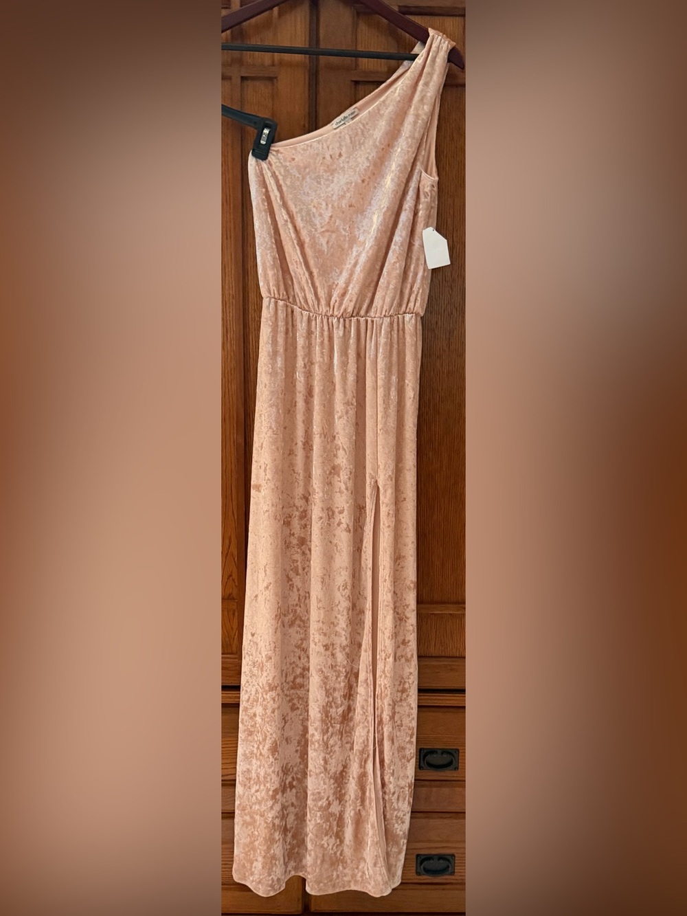 NWT Charlotte Russe Blush Crushed Velvet One-Shoulder Maxi Formal Prom HOCO Gala